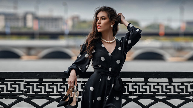 Elina karimova fashion artdeco blurry free wallpaper - medium preview image