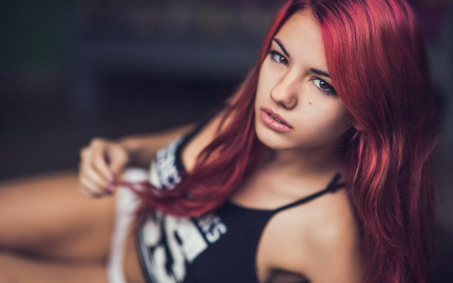 Redhair posing portrait cosplay blurry free wallpaper - medium preview image