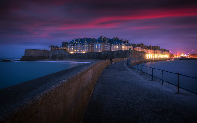 Cityscape night long exposure water free wallpaper - medium preview image