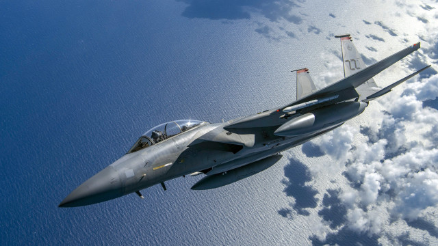 Fighter jet sky cloud water free wallpaper - medium preview image
