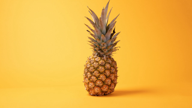 Pineapple yellow background sunset gradient free wallpaper - medium preview image