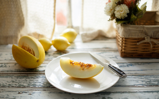 Plate peach basket flowers utensils free wallpaper - medium preview image