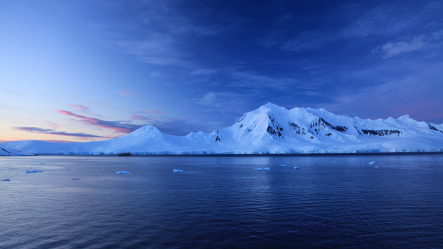Snowy mountain lake icebergs birds free wallpaper - medium preview image