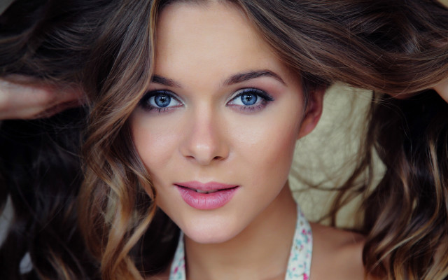 Blue eyes white shirt wind #2 free wallpaper - medium preview image