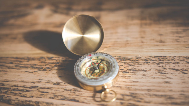 Compass wooden table metal keychain free wallpaper - medium preview image