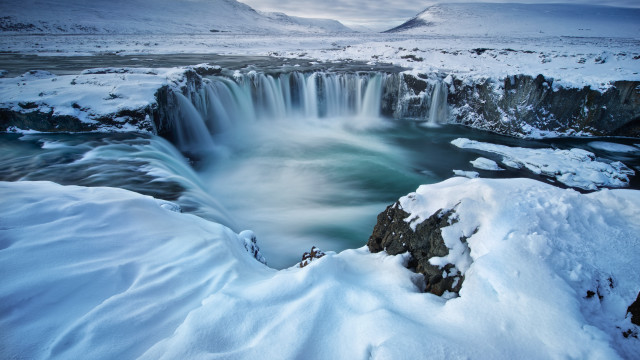 Waterfall frozen river snow mountain free wallpaper - medium preview image