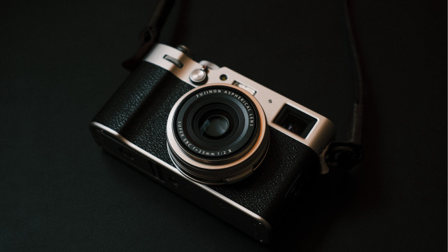 Camera lens body black surface free wallpaper - medium preview image