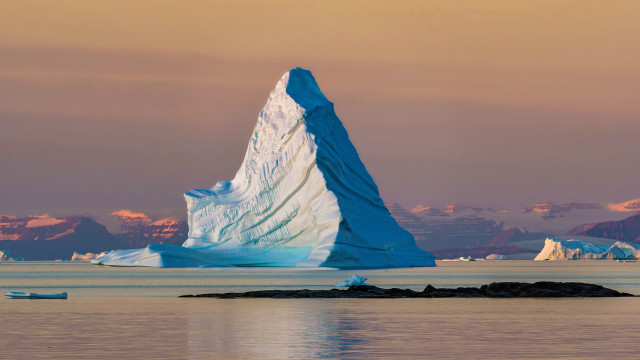 Iceberg mountains sunset ocean beach free wallpaper - medium preview image