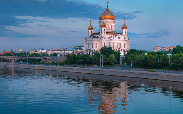Golden dome river bridge city free wallpaper - medium preview image