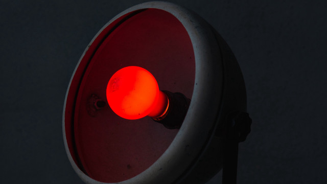 Red light dark room black free wallpaper - medium preview image