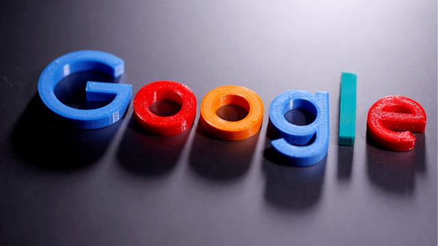 Google logo closeup 3d render free wallpaper - medium preview image