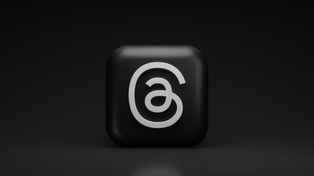 Black white square number six free wallpaper - medium preview image