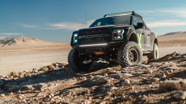 Black truck desert mountains 3d free wallpaper - medium preview image