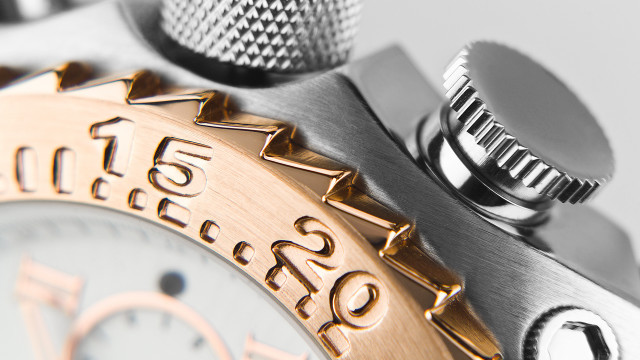 Gold silver watch macro photorealism free wallpaper - medium preview image