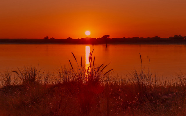 Sunset lake boat grass impasto free wallpaper - medium preview image