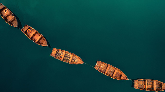 Boats rope water scenery sky free wallpaper - medium preview image