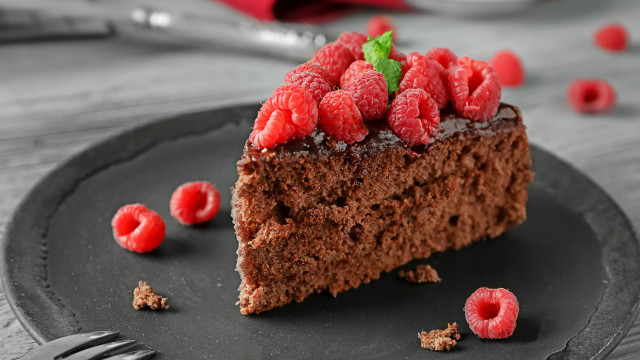 Chocolate cake raspberries plate fork free wallpaper - medium preview image