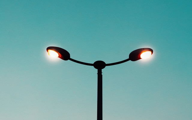 Street light two lights blue free wallpaper - medium preview image