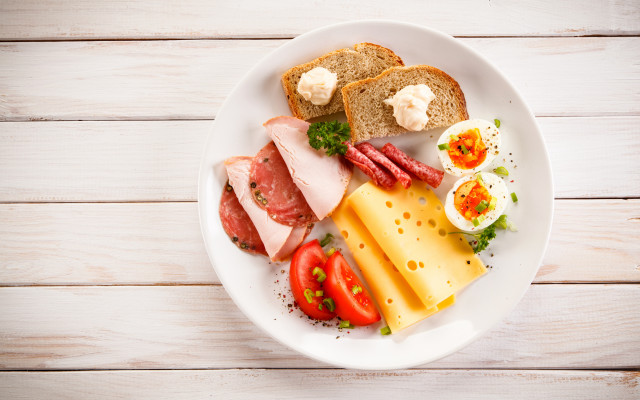 Plate food bread cheese tomatoes free wallpaper - medium preview image