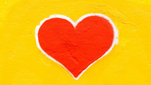 Red heart yellow wall white free wallpaper - medium preview image