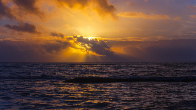 Sunset ocean clouds sunrays surfboard free wallpaper - medium preview image