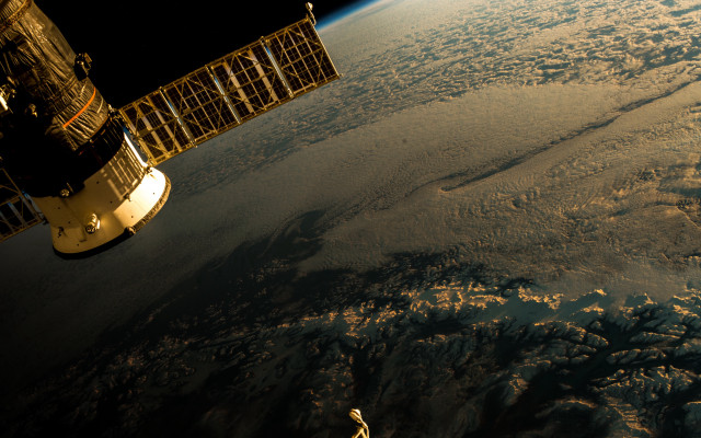 Satellite earth clouds space shuttle free wallpaper - medium preview image