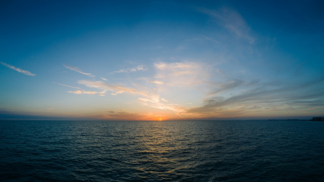 Sunset ocean boat clouds horizon #4 free wallpaper - medium preview image