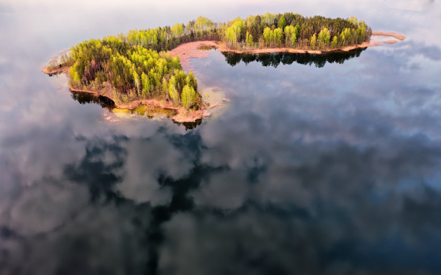 Small island lake trees clouds free wallpaper - medium preview image