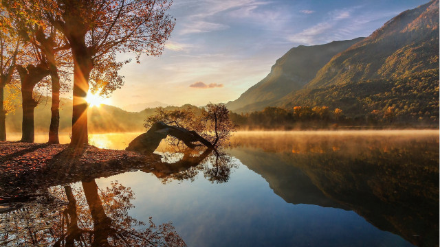 Lake sunset mountains autumn forest free wallpaper - medium preview image