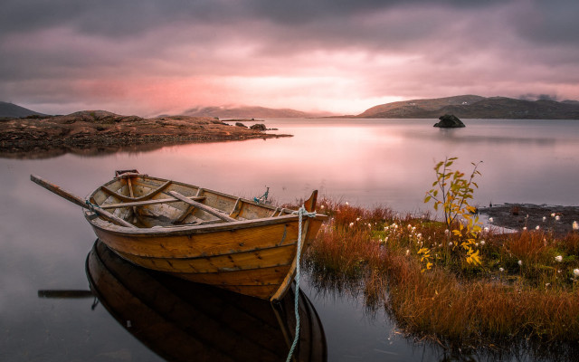 Boat water island cloudy sky free wallpaper - medium preview image