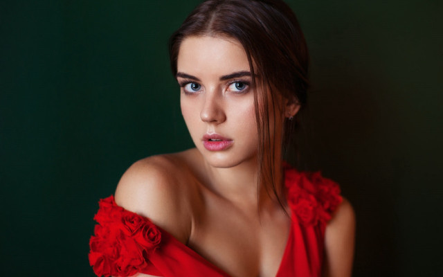 Red dress green background portrait free wallpaper - medium preview image