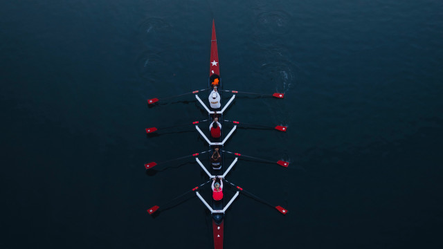Rowing group boat water redlights free wallpaper - medium preview image