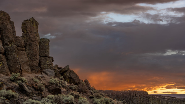 Large rock formation clouds sunset free wallpaper - medium preview image