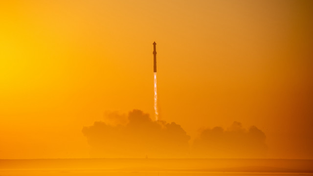 Rocket sky yellow clouds dusk free wallpaper - medium preview image