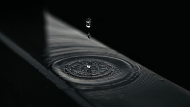 Water droplet abstract ultrafine greyscale free wallpaper - medium preview image