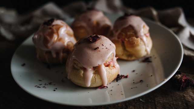 Pastries icing crumbles tablecloth rococo free wallpaper - medium preview image