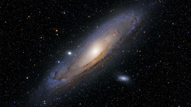 Colorful galaxy bright blue disk #2 free wallpaper - medium preview image