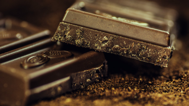 Chocolate bar closeup dirt city free wallpaper - medium preview image
