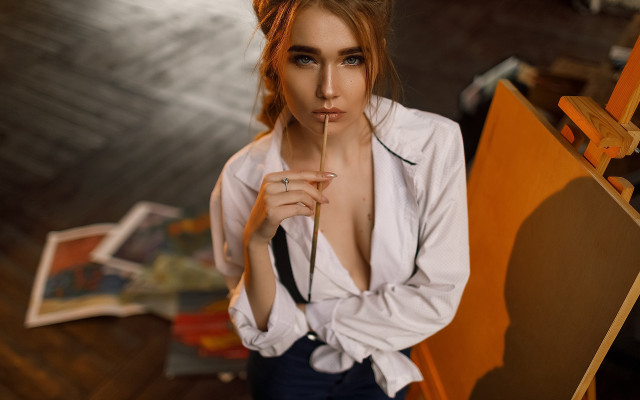Woman pencil easel portrait fashion #2 free wallpaper - medium preview image