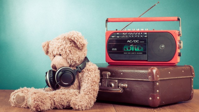 Teddy bear radio suitcase table free wallpaper - medium preview image
