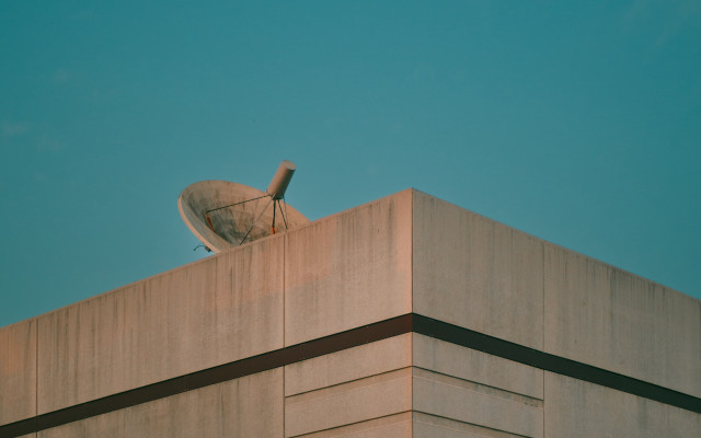 Satellite dish building blue sky free wallpaper - medium preview image
