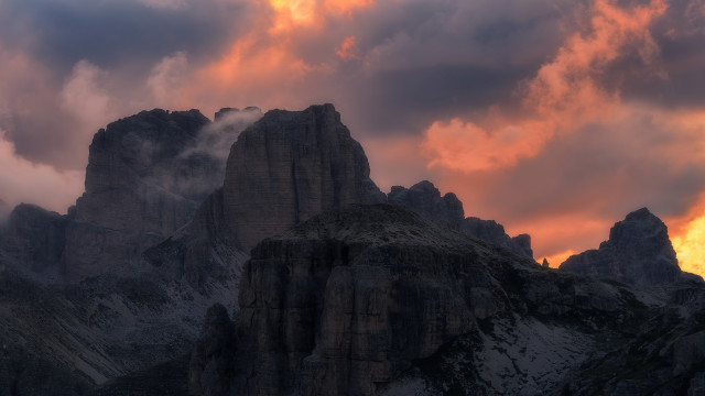 Mountain range sunset clouds cityscape #2 free wallpaper - medium preview image