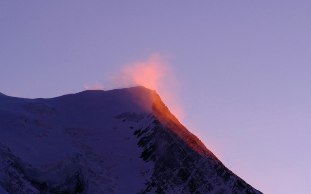 Mountain smoke cloud sunset volumetric free wallpaper - medium preview image