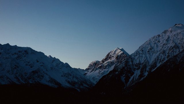 Mountain range blue sky clouds #9 free wallpaper - medium preview image