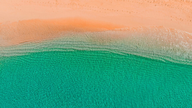 Beach ocean sand boat sky free wallpaper - medium preview image