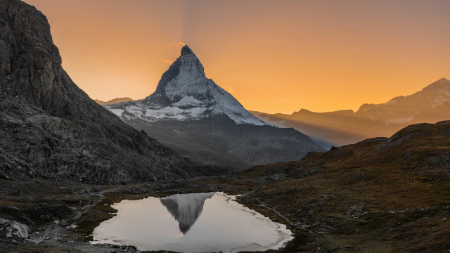 Mountain lake reflection cloudy sunset free wallpaper - medium preview image
