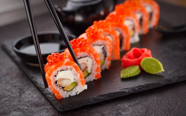 Sushi roll chopsticks garnish black #2 free wallpaper - medium preview image