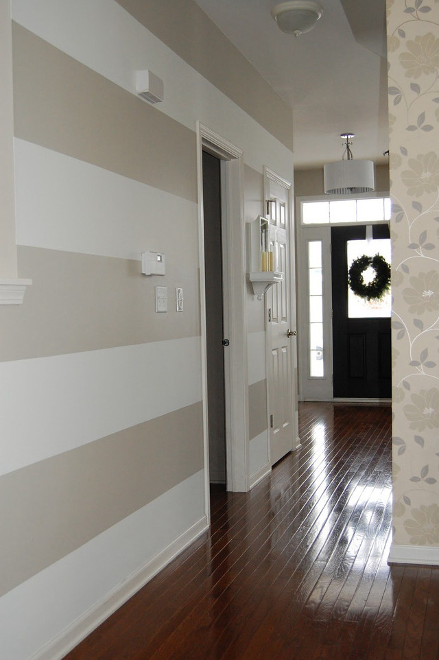 Hallway door wreath door handle free wallpaper - medium preview image
