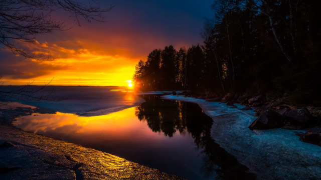 Sunset lake trees rocks autumn free wallpaper - medium preview image