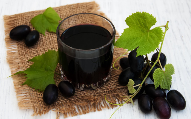 Black wine grapes leaves burlap free wallpaper - medium preview image